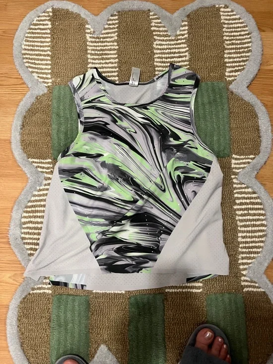 Top - Picture 3 of 3